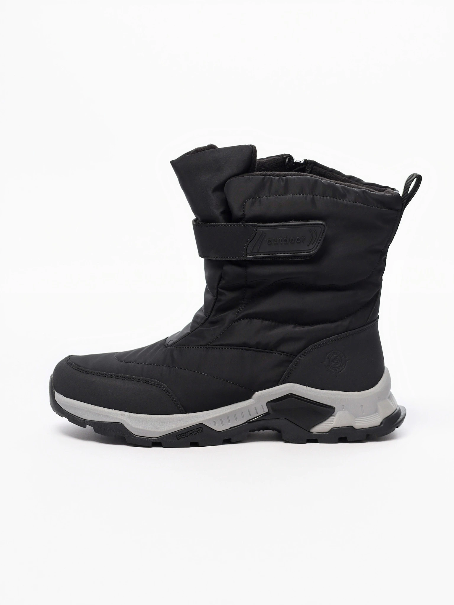 Дутики черного цвета на средней объемной подошве